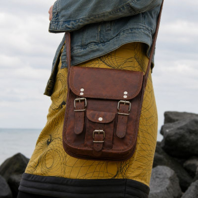 petite sacoche en cuir vintage femme à bandoulière partique
