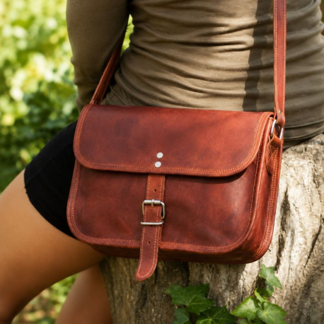 sac à main cuir- femme- bandoulière-une boucle- M