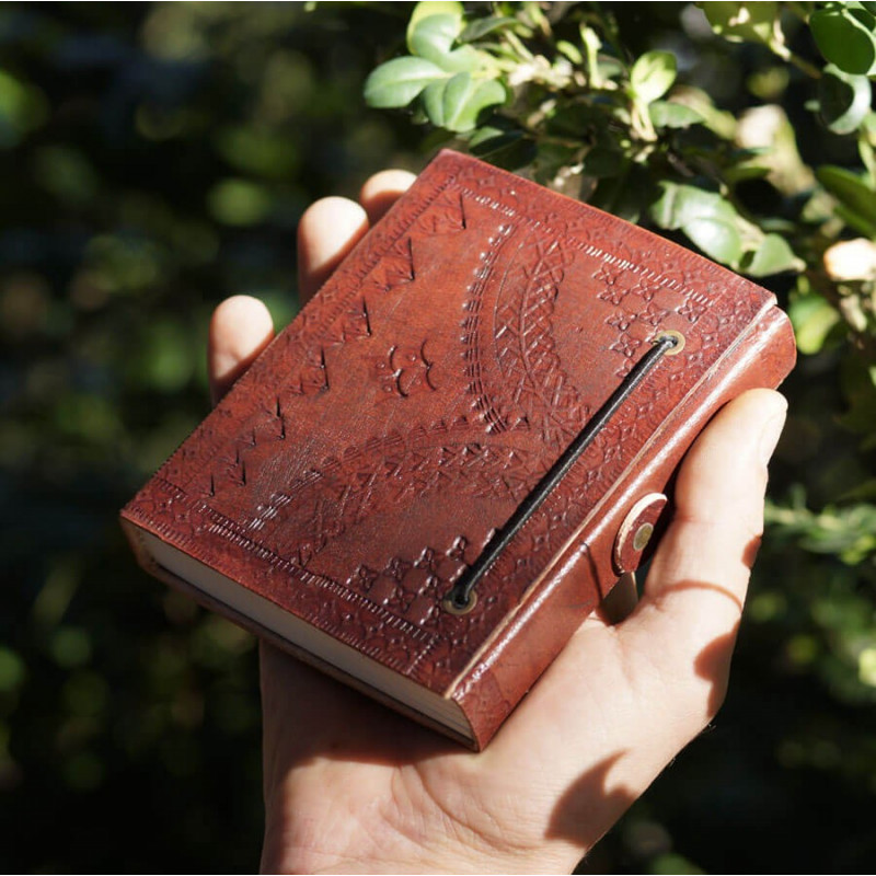 Trousse ronde en cuir brut naturel - Artisanal