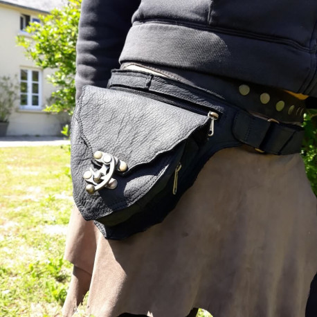 Ceinture en cuir à poche "steampunk"