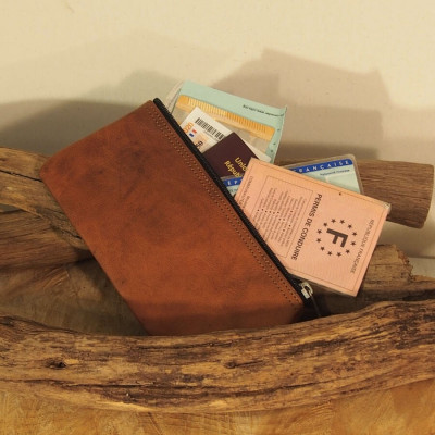 Trousse trapèze multiusage en cuir artisanal