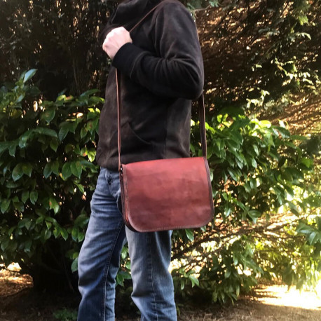 sacoche en cuir vintage à bandouière besace à rabat M