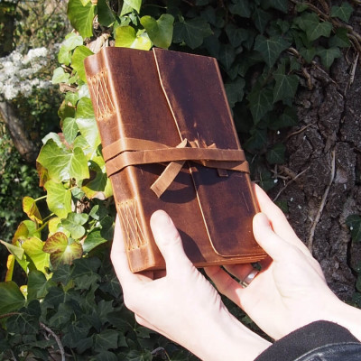 Carnet en cuir de Buffle avec lignes - Lacet  - M