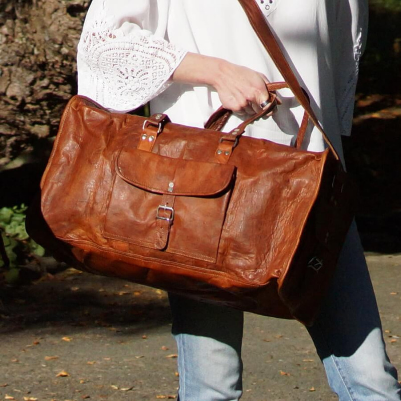 sac de voyages vintage en cuir, bagage cabine avion, bandoulière