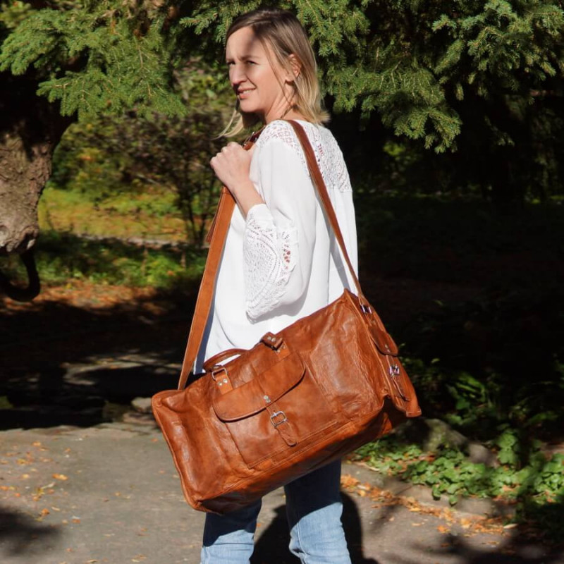 Sac de voyage cuir vintage, forme bowling en cuir naturel de chèvre