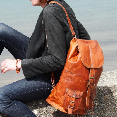 Sac à dos en cuir naturel et bois, Le Porteur