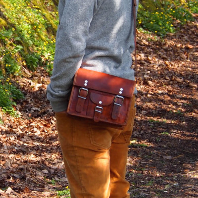 Sacoche bandoulière en simili cuir pour homme • Vintage Univers