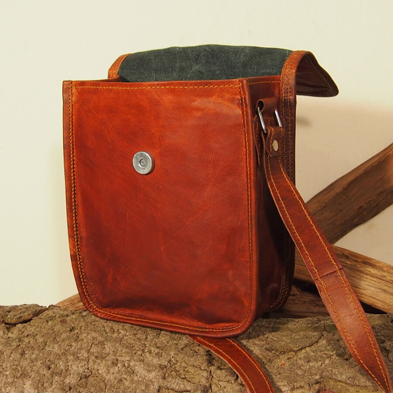 Petite sacoche haute femme en cuir - pression aimantée - S