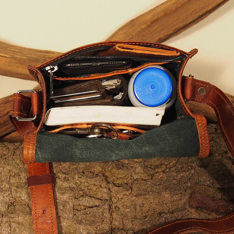 Petite sacoche haute femme en cuir - pression aimantée - S