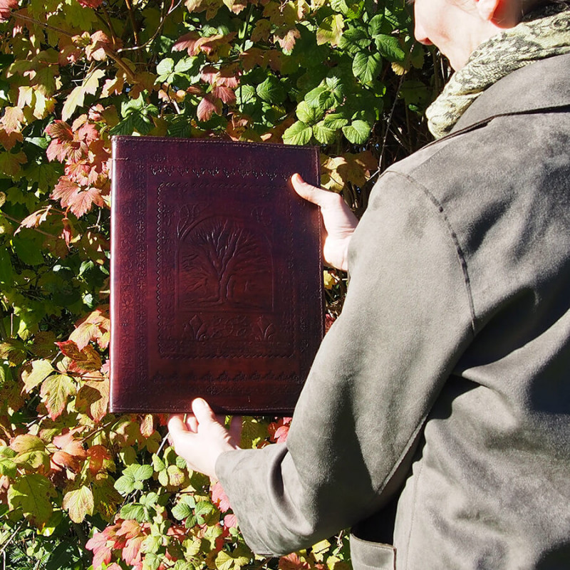 Porte documents en cuir repoussé - Fermeture éclair