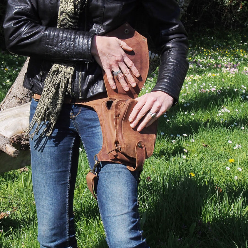 Ceinture cuir à poches - Biker - Hanche / Jambe