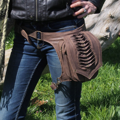 Ceinture cuir à poches - Biker - Hanche / Jambe