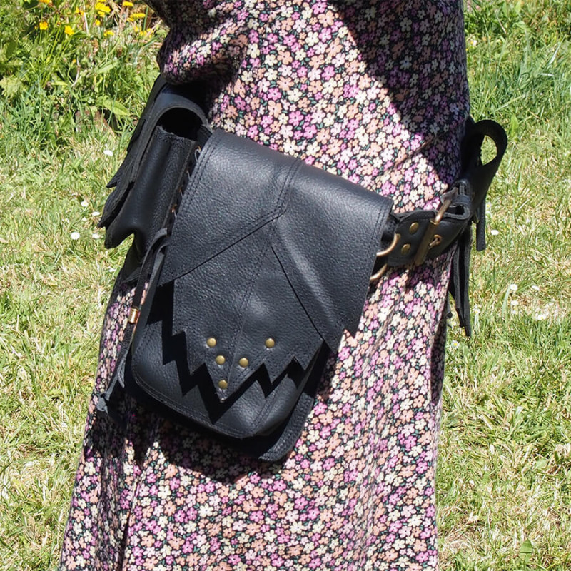 Ceinture à poches en cuir Feuilles et labradorite - Trolls