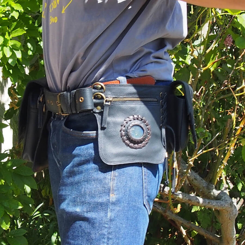 Ceinture à poches en cuir Feuilles et labradorite - Trolls