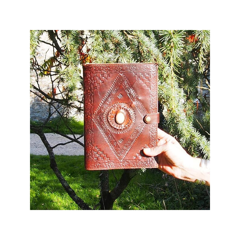 couvre livre en cuir, frappé main !