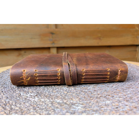 Carnet en cuir de buffle motif double hiboux avec marque-page en cuir - format M